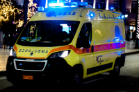 Ακρωτηριάστηκε από βεγγαλικό 17χρονος στη Σαλαμίνα