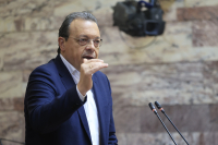 Νέες αιχμές Φάμελλου - Δεν έριξαν νέο λάδι στη φωτιά οι βουλευτές