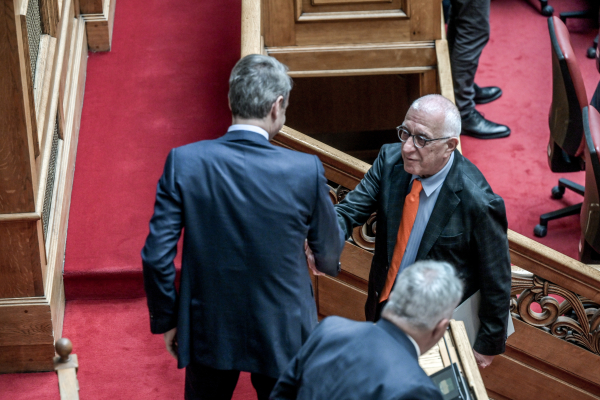 Θα τολμήσει ο Νικήτας Κακλαμάνης να ανοίξει το Φάκελο για τα Τέμπη;