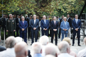 Πόλωση κι όποιος αντέξει…