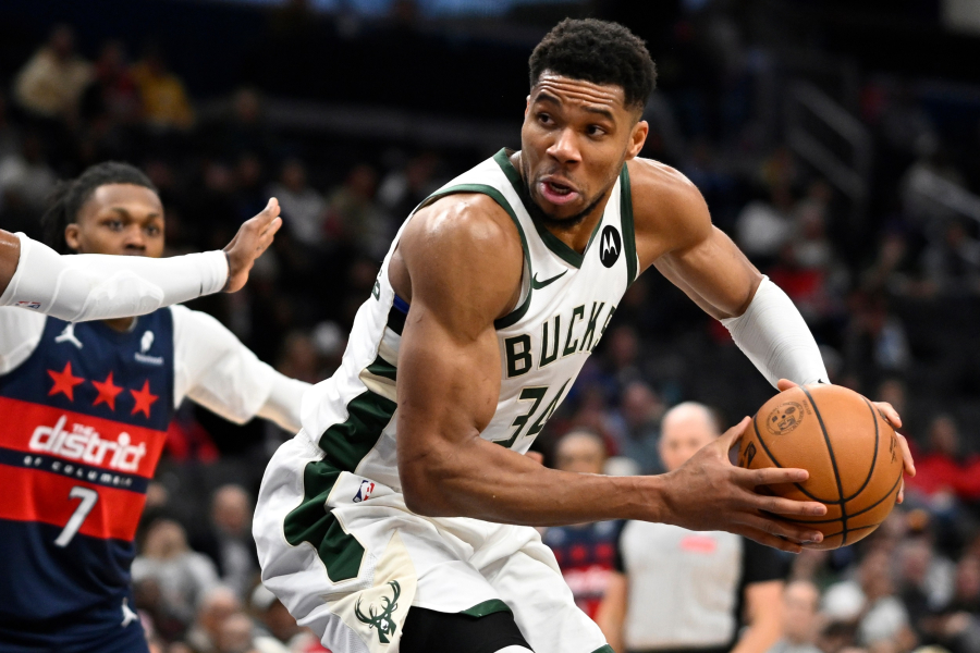 ESPN: Ο Γιάννης Αντετοκούνμπο συζητά με τους Μπακς για το μέλλον του - Το παρασκήνιο