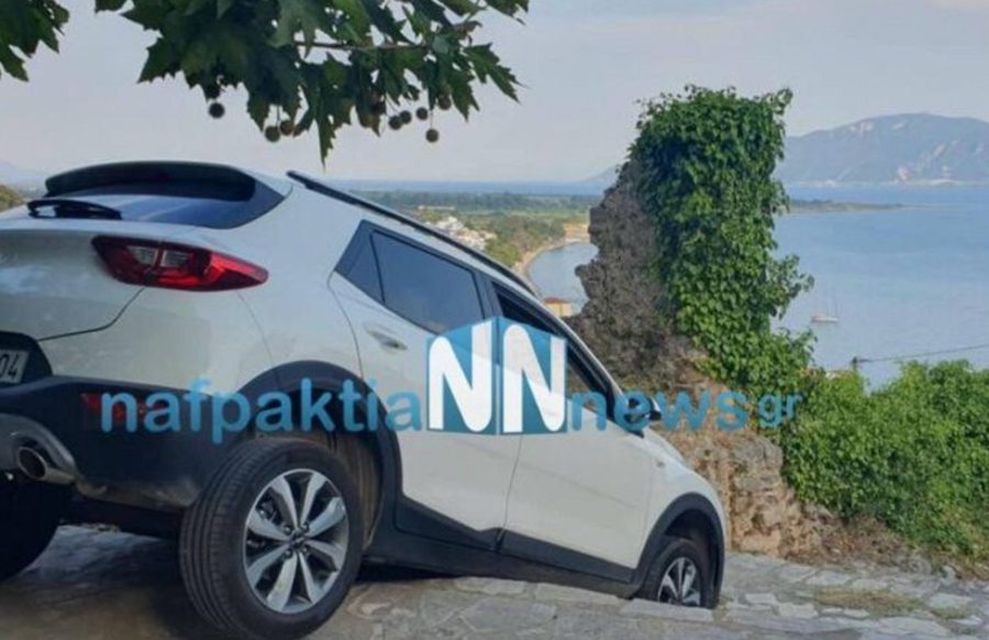 Ναύπακτος: Οδηγός άκουσε το GPS και τον έβγαλε σε σκαλιά (Βίντεο)