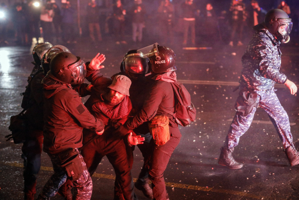 Νέα επεισόδια στη Γεωργία σε αντικυβερνητική διαδήλωση