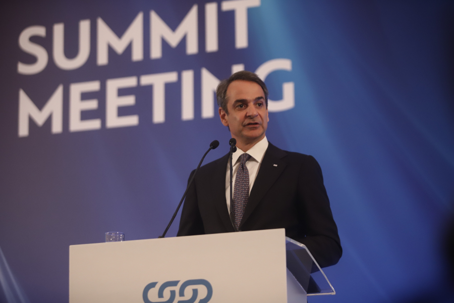 Μητσοτάκης: «Η ιστορία δεν ξαναγράφεται επειδή κάποιος την κατασκευάζει στο μυαλό του» (βίντεο)