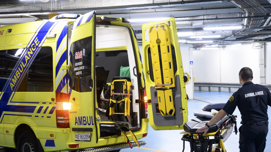 Αδιανόητο περιστατικό σε ξενοδοχείο της Λοζάνης: Της έριξε εύφλεκτο υγρό και την έκαψε με καμινέτο