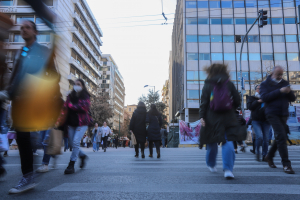 Προ των πυλών η κατάργηση του πιστοποιητικού εμβολιασμού: Πότε θα ξεχάσουμε το Covid pass