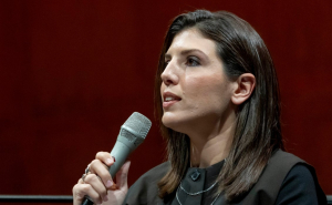 Καταγγελία για ομοφοβική επίθεση: «Μας πέταξαν νερά από διερχόμενο αυτοκίνητο» - Καταδικάζει το ΦΚΘ