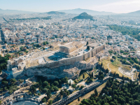 «Γκαζώνει» ο τουρισμός, «φρενάρουν» τα airbnb στην Αθήνα - Οι περιοχές που «βουλιάζουν»