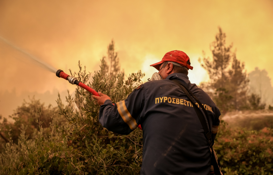 Κόκκινος συναγερμός για φωτιά αύριο σε 5 περιφέρειες: Προειδοποιήσεις και επιφυλακή - Πώς θα κινηθούν οι άνεμοι