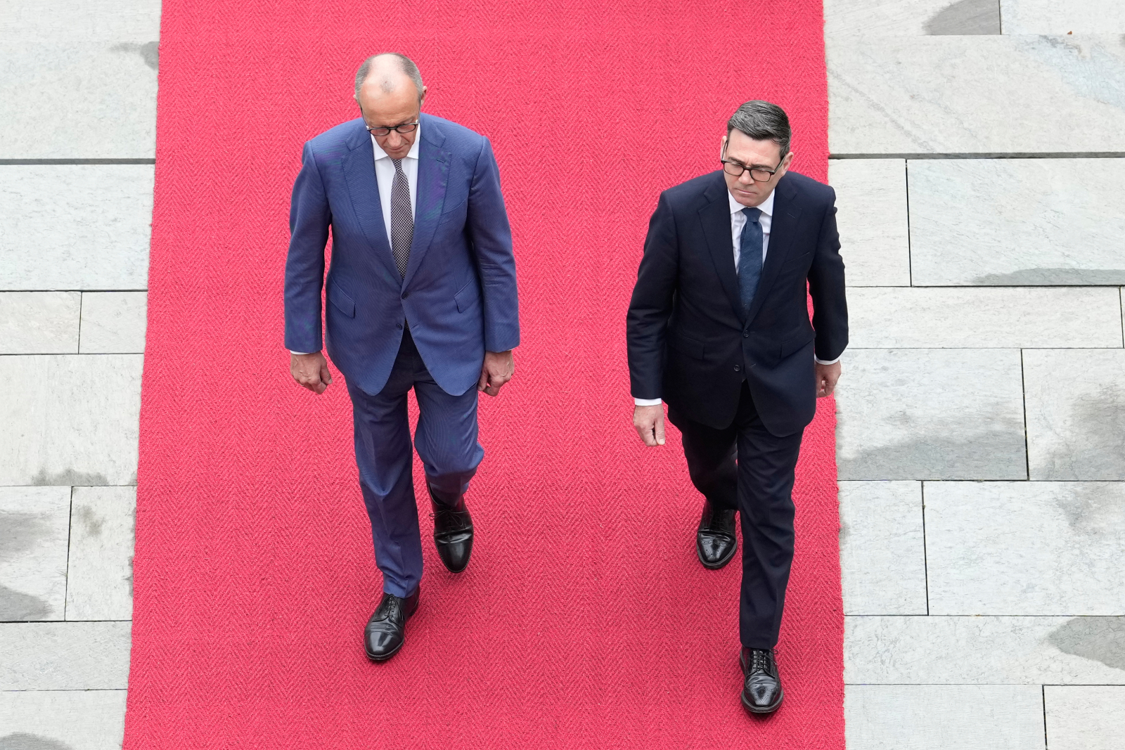 «Πόλεμος» δισεκατομμυρίων στις Βρυξέλλες: Η Γερμανία τορπιλίζει την πρόταση της Ιρλανδίας για τον νέο προϋπολογισμό της ΕΕ