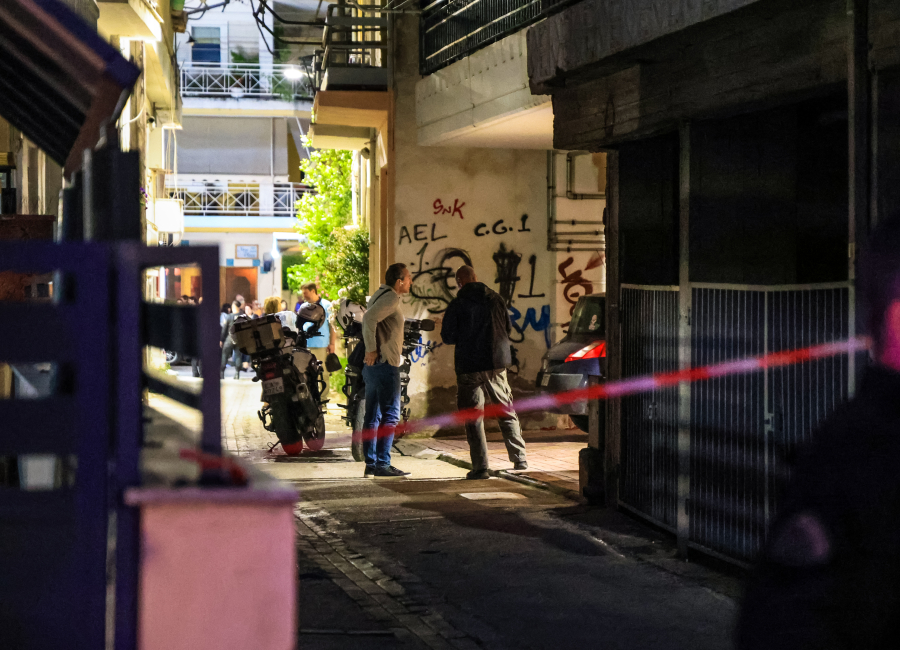 Λάρισα: Την μαχαίρωσε 23 φορές αφού είχε πεθάνει - «Τη σκότωσα, νύσταξα και κοιμήθηκα» είπε ο μητροκτόνος