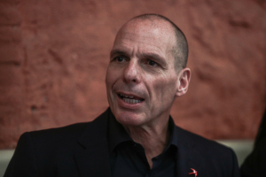 Βαρουφάκης: Νέα προσαγωγή για τον ξυλοδαρμό του γραμματέα του ΜέΡΑ 25 στα Εξάρχεια