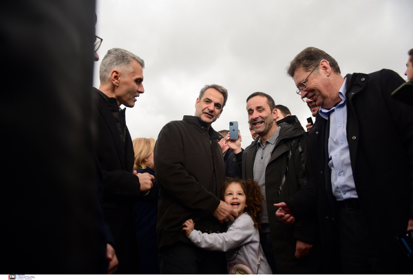 Μητσοτάκης από το Γαλάτσι: «Θα τα βάλουμε με το "τέρας" της ακρίβειας»