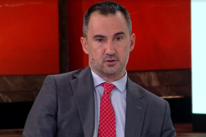 Χαρίτσης στο 6ο ΟΤ Forum: Ο Μητσοτάκης δεν λειτουργεί ως εκλεγμένος πρωθυπουργός αλλά ως αυτοκράτορας