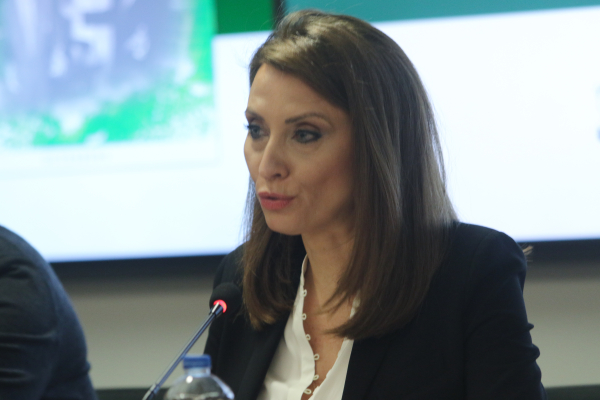 Σίγουρη η Νίνα, δύσκολα η Θοδώρα