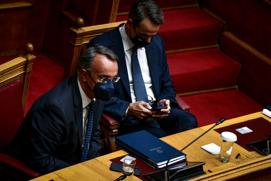 ΕΝΦΙΑ: Εξετάζεται «κόφτης» σε ακραίες αυξήσεις, πληρωμή σε περισσότερες δόσεις