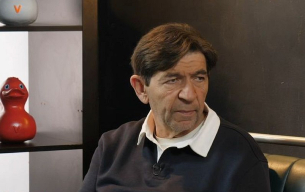 Σκιαδαρέσης για «Το Σόι»: «Ήρθα να βάλω πειρασμούς – Θέλω να αγοράσω τα μαγαζιά του Χαμπέα»