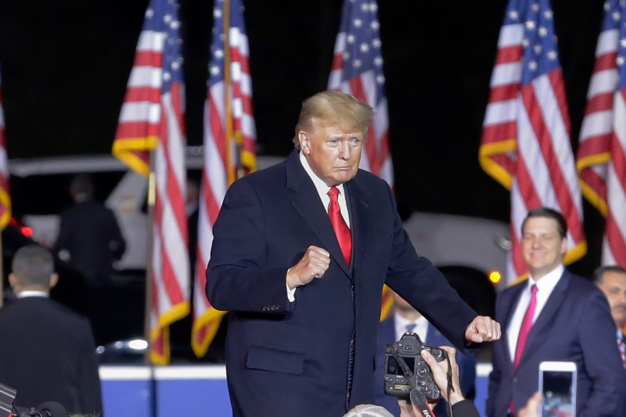 Τραμπ: Ο ειδικός εισαγγελέας ζήτησε τον τερματισμό της ποινικής του δίωξης