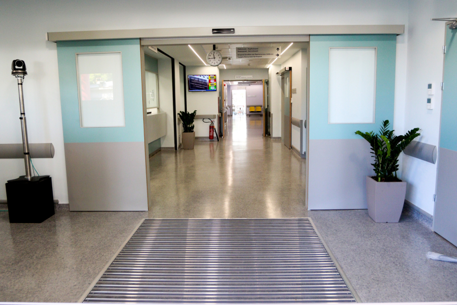 Νέα απόφαση βάζει τέλος στις μάσκες στα νοσοκομεία, τι αλλάζει με rapid test