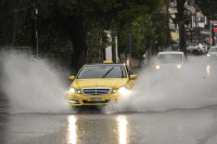 Αγριεύει ο καιρός τις επόμενες ώρες - Πού χτυπάει η κακοκαιρία - Έρχονται καταιγίδες και στην Αττική