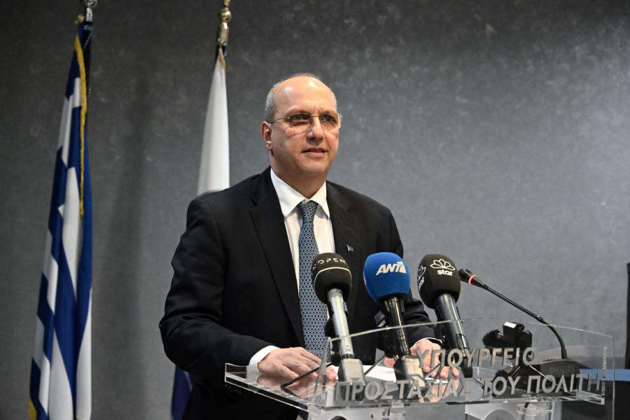 «Μπηχτές» Οικονόμου κατά την αποχώρηση του από το υπουργείο ΠΡΟΠΟ