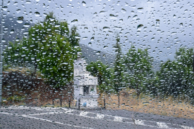 Καιρός: Θυελλώδεις άνεμοι έως και 9 μποφόρ στο Αιγαίο την Κυριακή – Που θα ρίξει βροχές