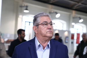 Κουτσούμπας για τη Γιορτή της Μητέρας: Η μητρότητα χρειάζεται ουσιαστική προστασία