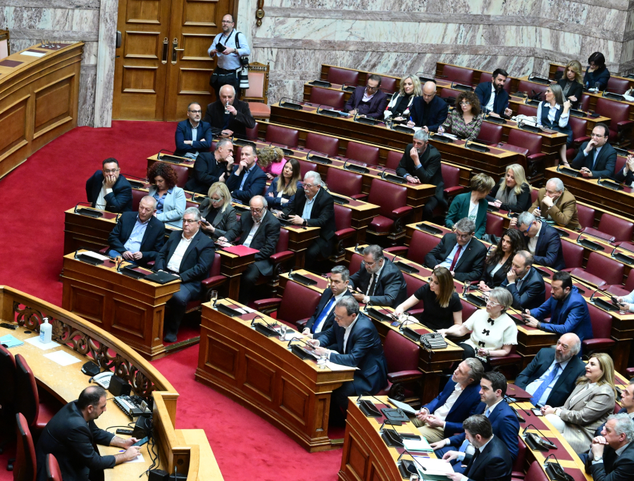 144 υπογραφές για τη σύμπραξη των προοδευτικών δυνάμεων