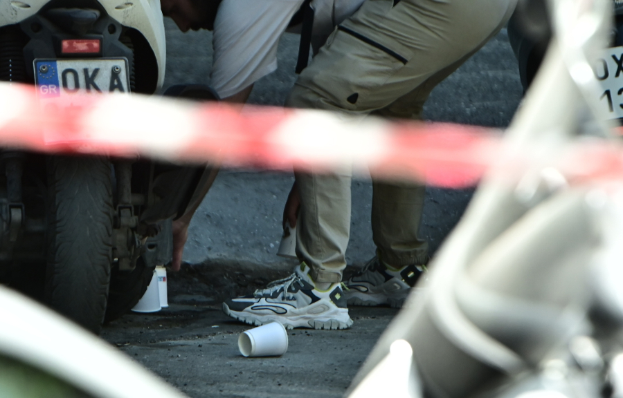 Κολωνός: Πώς έγινε το επεισόδιο με τους πυροβολισμούς σε καφετέρια - Εικόνες από το σημείο