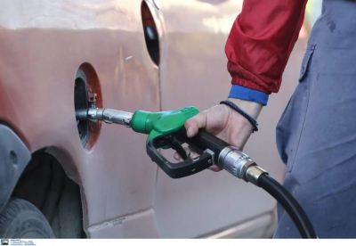 Έρχεται επιδότηση και για τη βενζίνη, εντός εβδομάδας οι ανακοινώσεις για την επιταγή «ακρίβειας»