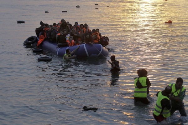 Πενήντα δύο πρόσφυγες περισυνελέχθησαν ανοικτά του Ρεθύμνου