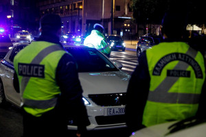 Σύλληψη καθηγητή χωρίς self test στην Άνδρο, αλλά και... χωρίς πρόστιμο