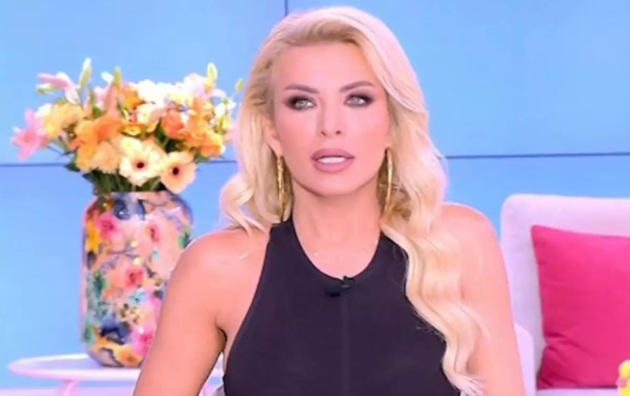 Κατερίνα Καινούργιου: To on air σχόλιο για τη Δανάη Μπάρκα και την εκπομπή της