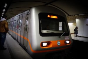 Κορονοϊός: Να γίνει δωρεάν για το κοινό η μετακίνηση στα ΜΜΜ ζητούν οι εργαζόμενοι στο μετρό