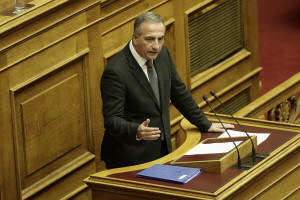 Καλαφάτης: Αδικία προς τους ανέργους η απώλεια του επιδόματος ενοικίου λόγω του εκπαιδευτικού επιδόματος