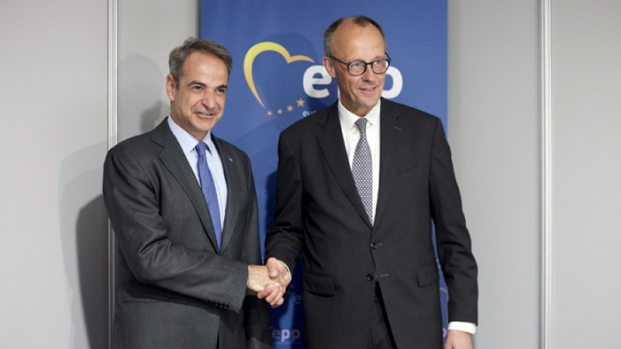 Ραντεβού Μητσοτάκη - Μερτς στο Βερολίνο: Στο επίκεντρο μεταναστευτικό και Eurofighter