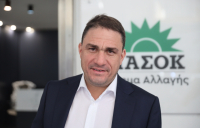 Τσουκαλάς για σκάνδαλο σε πολεοδομίες: Όσο και να προσπαθεί να κρυφτεί ο πρωθυπουργός, θα απολογηθεί