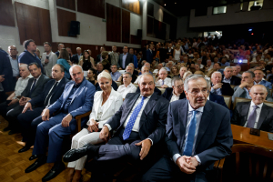 Καραμανλής - Σαμαράς: Η εξέγερση των πρώην πρωθυπουργών με στόχο την αποχώρηση Μητσοτάκη