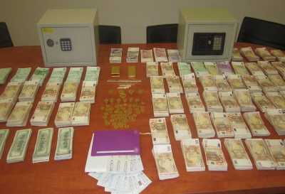 Κατάσχεση χιλιάδων ευρώ και ράβδων χρυσού με την εξάρθρωση κυκλώματος τοκογλυφίας