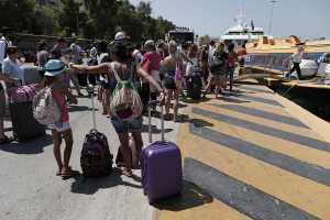 Η Ελλάδα στους τρεις πιο δημοφιλείς τουριστικούς προορισμούς για τους Ρώσους