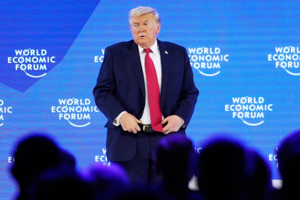 Ελιζέ: Fake News από Τραμπ - Διαψεύδουν όσα είπε ο Αμερικανός για Μακρόν