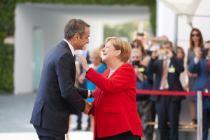 Βερολίνο: Στενότερη συνεργασία με Ελλάδα σε οικονομία, ενέργεια, κλίμα - Μέτωπο για παράνομη μετανάστευση