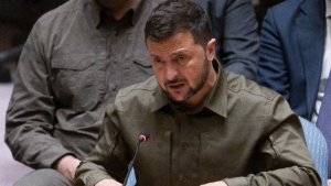 Ζελένσκι: Όπλα και εγγυήσεις από το ΝΑΤΟ πριν από διαπραγμαστεύσεις με τη Μόσχα