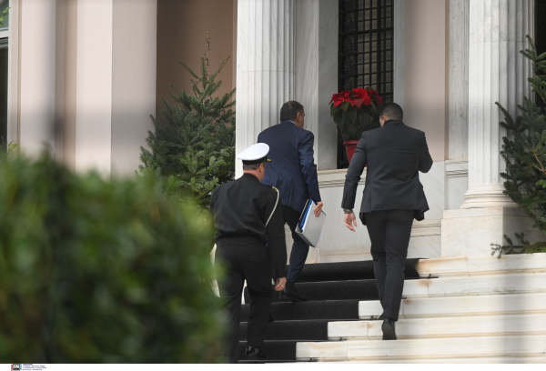 Ολοκληρώθηκε το ΚΥΣΕΑ, συζητήθηκαν εξοπλιστικά και μεταναστευτικό, προς ανανέωση η θητεία Φλώρου