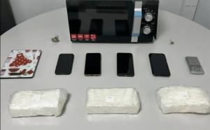 Θεσσαλονίκη: Εξαρθρώθηκε κύκλωμα διακίνησης ναρκωτικών - Έκρυβαν 3 κιλά κοκαΐνης σε φούρνο