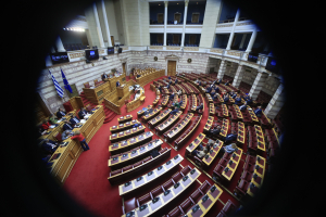 Τσίπρας, Καρυστιανού, Βενιζέλος, Βαρουφάκης, Κασσελάκης: Κομμάτια και θρύψαλα το κομματικό σύστημα