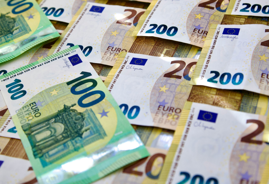 Η φορολογική μεταρρύθμιση δεν αρκεί για να αναζωπυρώσει τη λιανική τραπεζική