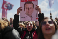 Ο φυλακισμένος Ιμάμογλου προκαλεί τον Ερντογάν να προκηρύξει πρόωρες εκλογές τώρα