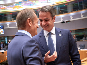 Αμέσως μετά τον πρωθυπουργικό όρκο σπεύδει στις Βρυξέλες ο Ντόναλντ Τουσκ