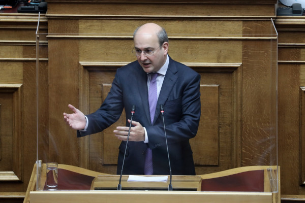 Χατζηδάκης: Θα είχα πρόβλημα συνείδησης αν δεν μπορούσαν να κάνουν Πάσχα οι συνταξιούχοι